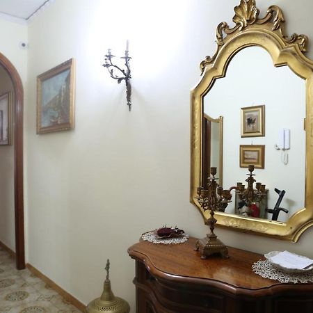 Stanza In Appartamento เนเปิลส์ ภายนอก รูปภาพ